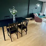 Little Victoria Apartments